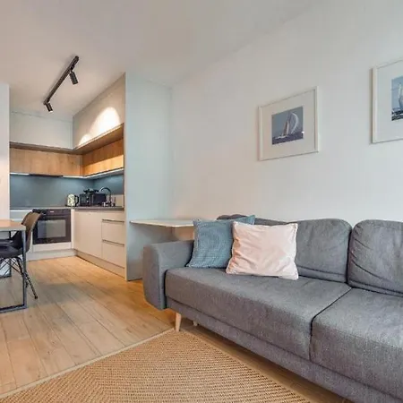 Nadmorski Navio Przy Plazy *