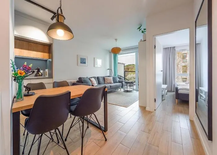 Nadmorski Navio Przy Plazy גדנסק